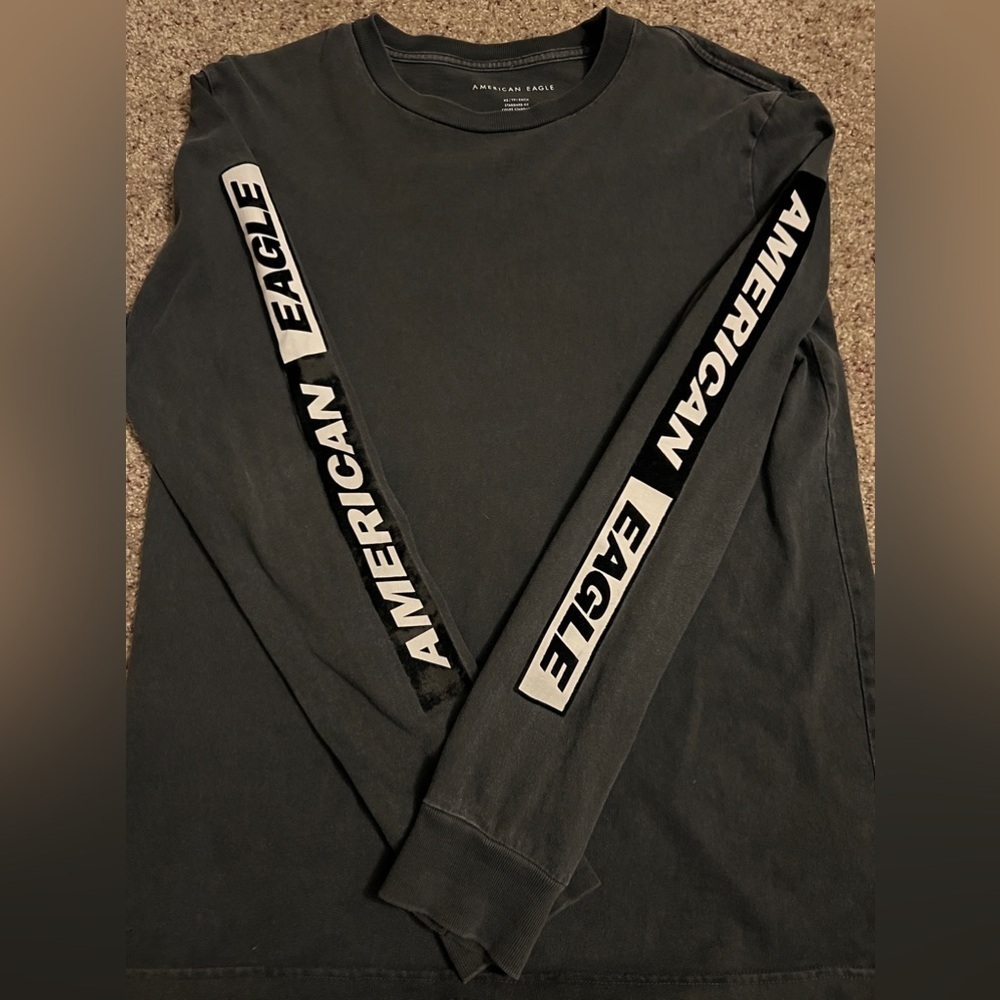 American Eagle Outfitters Gray Long Sleeve Shirt